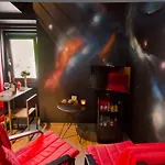 River Insolite Hotel Anhée