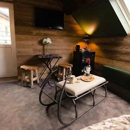 River Insolite Otel Maredsous