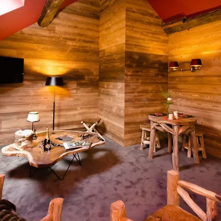 River Insolite Hotel *