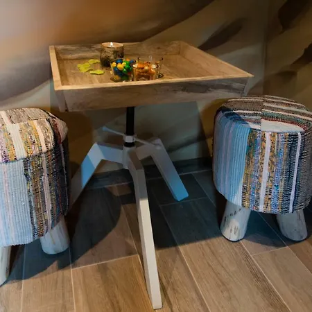 River Insolite Hotel Anhée