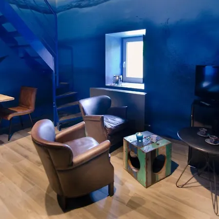 River Insolite 호텔 *