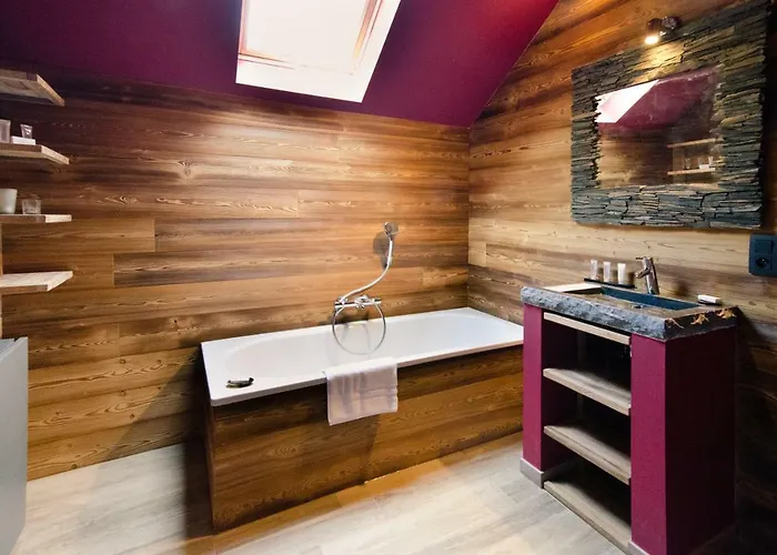 River Insolite Hotel