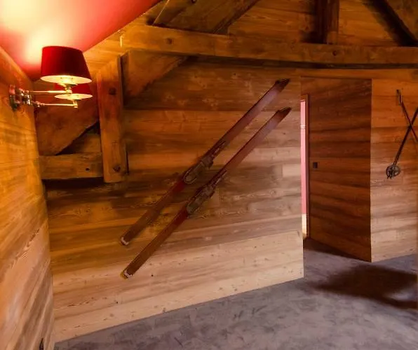 River Insolite Hotel