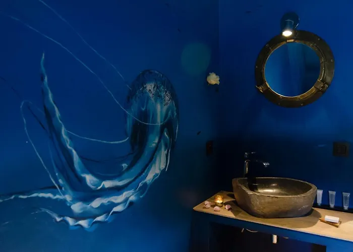 River Insolite Hotel Anhée